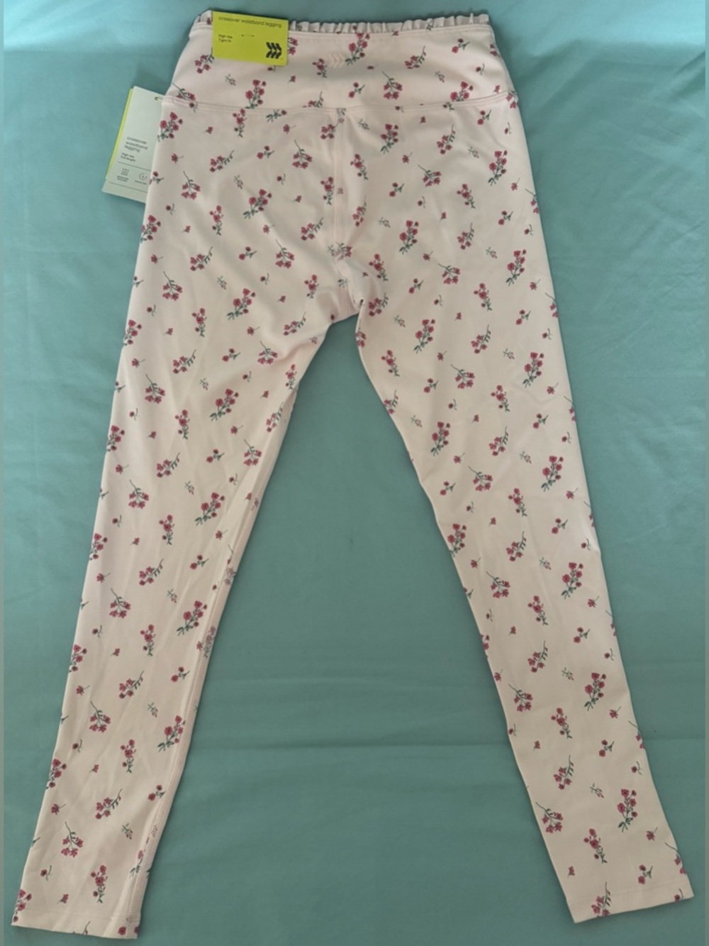 Girls' Crossover Ruffle Waistband
Leggings - All In Motion Light Pink M (8) - Picture 5 of 7